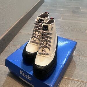 Meds Platform Mid Lug Weatherized